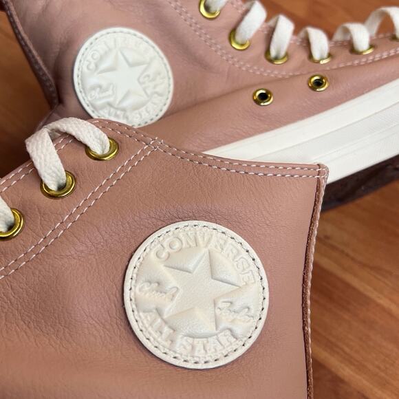 NEW Womens Size 10 Converse All Star Chuck Taylor CTAS High Top Leather Shoes - Picture 7 of 9